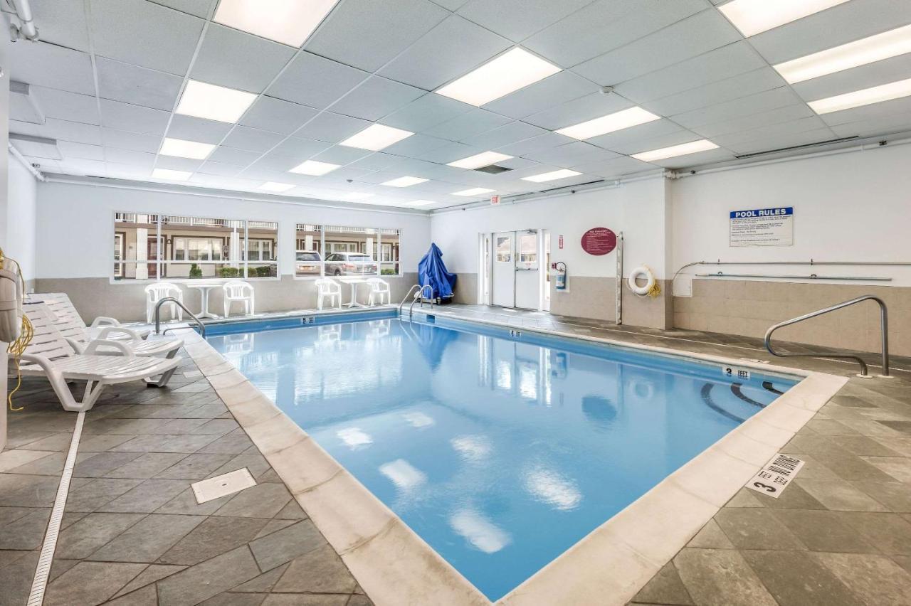 Rodeway Inn Poughkeepsie Zewnętrze zdjęcie